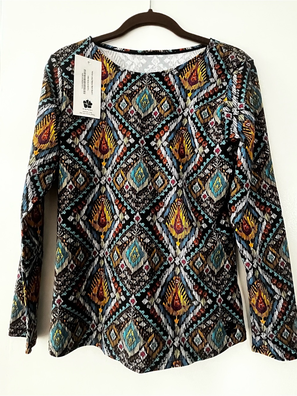 Hapari Black Multi Geometric Long sleeve Sun/Swim Top NWT
